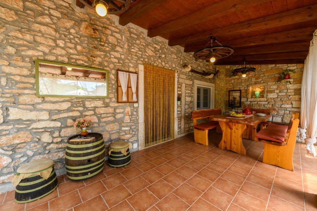 Rustic Istrian House Varesco Krnica Eksteriør bilde