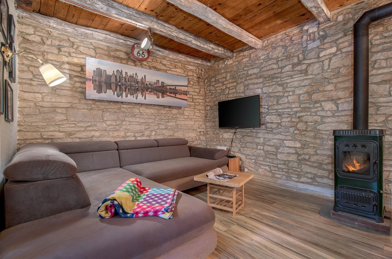 Rustic Istrian House Varesco Krnica Eksteriør bilde