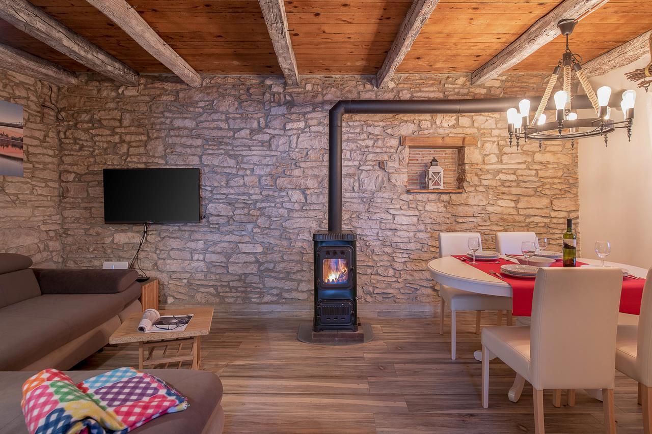 Rustic Istrian House Varesco Krnica Eksteriør bilde